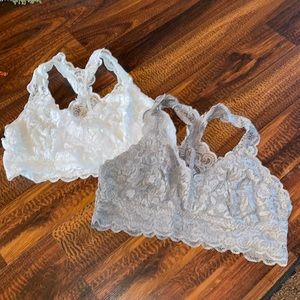 BRAND NEW BRALETTE SET (white and grey)